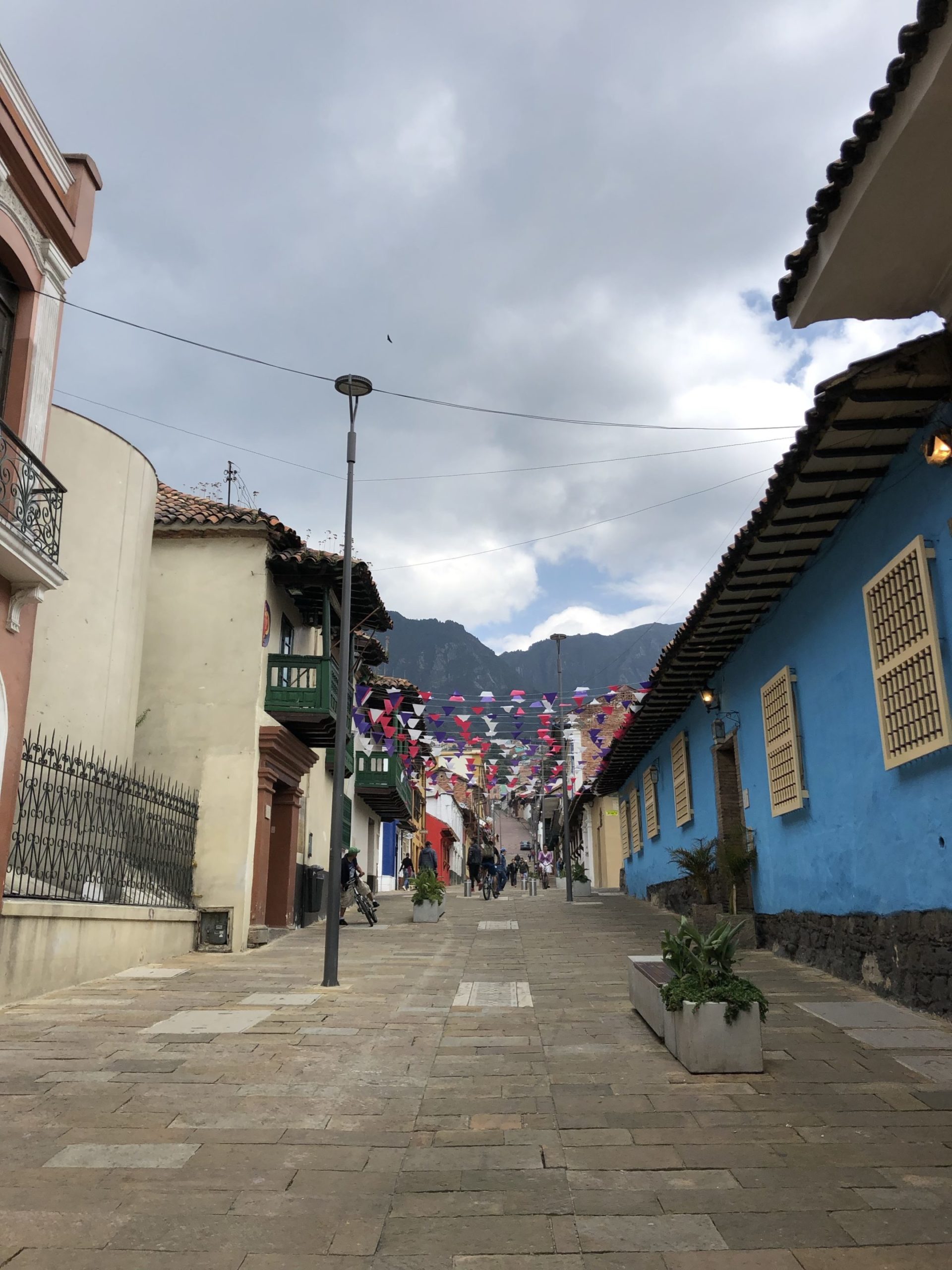 Colombie : Une rue de la candelaria