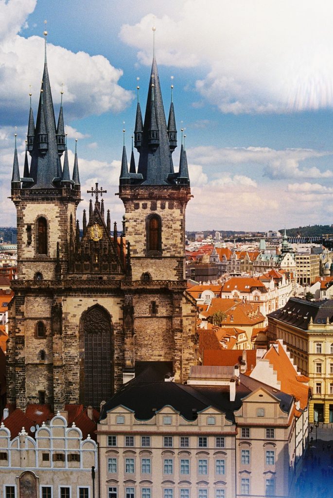 Pourquoi il est préférable d'attendre avant de réserver votre voyage vers Prague et la République tchèque