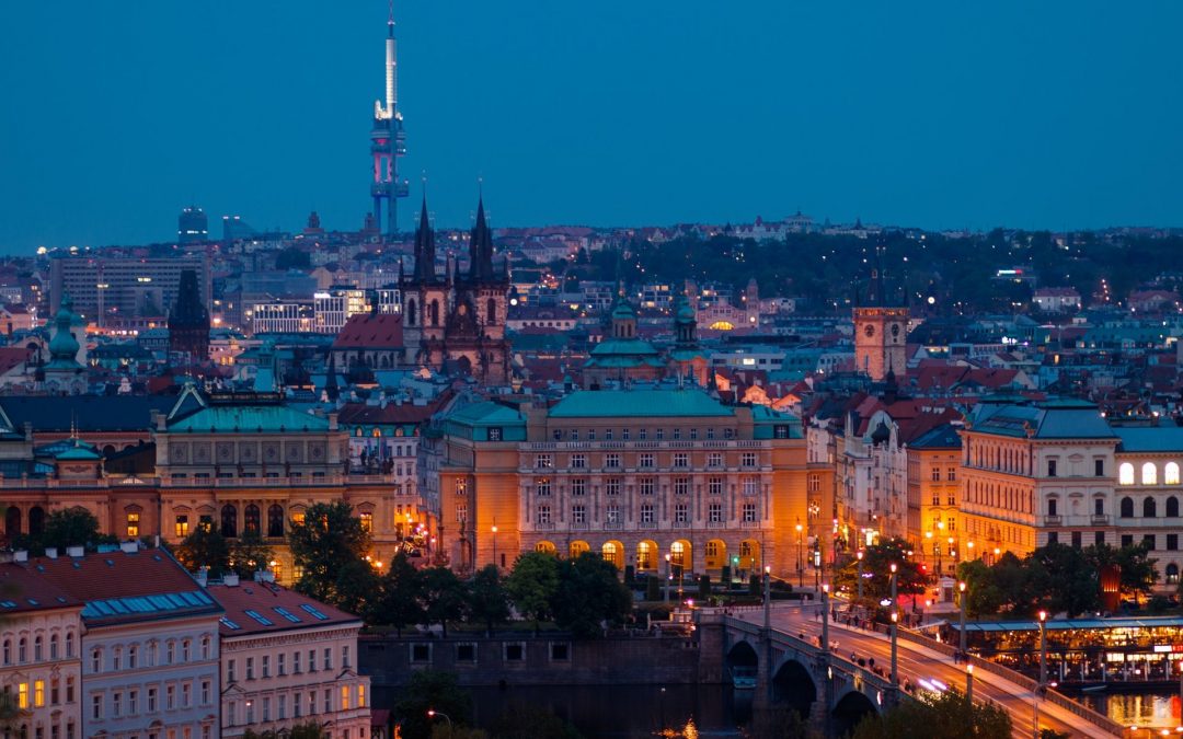 Pourquoi il est préférable d’attendre avant de réserver votre voyage à Prague et en République tchèque