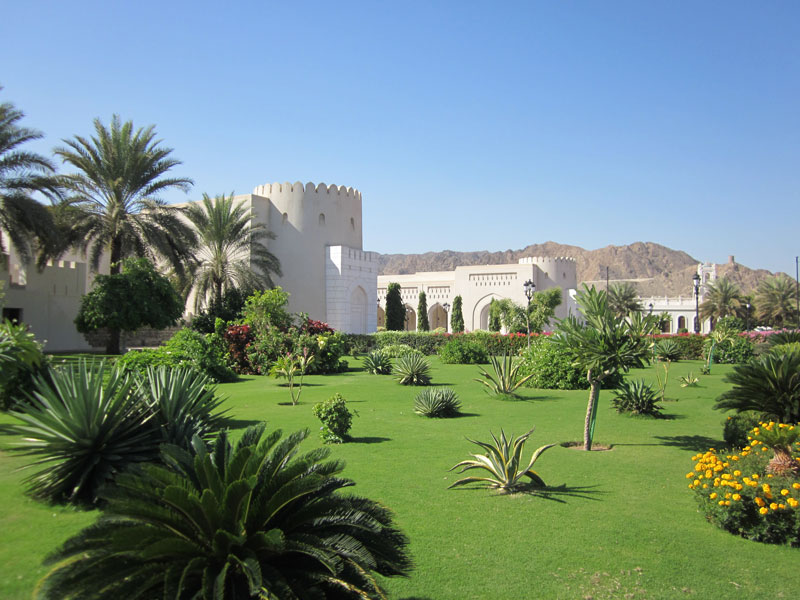 Réouverture du Sultanat d’Oman aux voyageurs, mais avec quelques bémols…